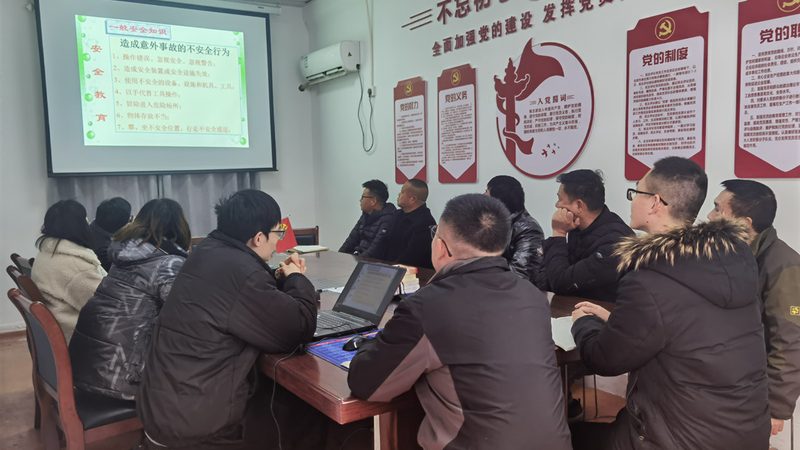 企业对成人教育学历的认可主要基于以下几个方面的考量：