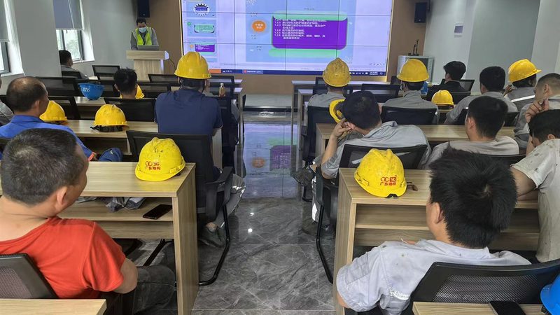 在线职业培训平台资质查询攻略：揭秘如何辨别真伪
