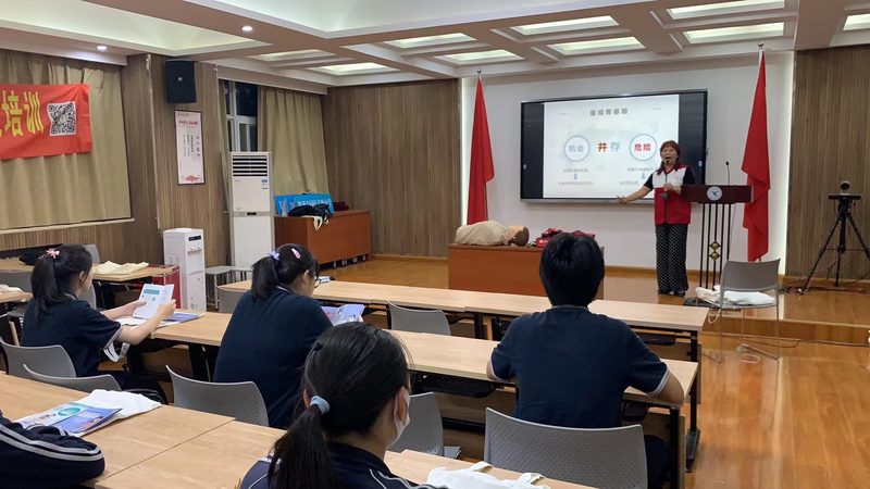 行业背景：培训市场多元化，加盟需谨慎